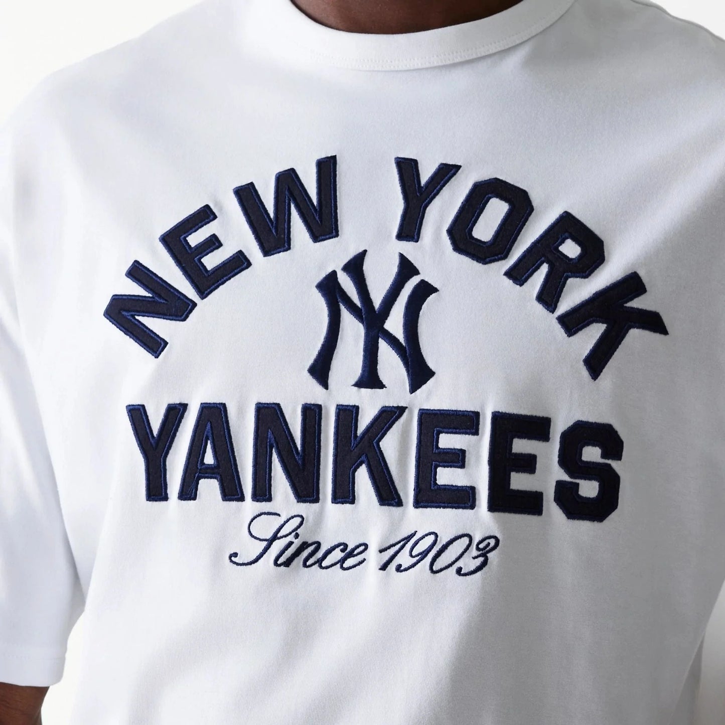 60684327- T-SHIRT NEW ERA