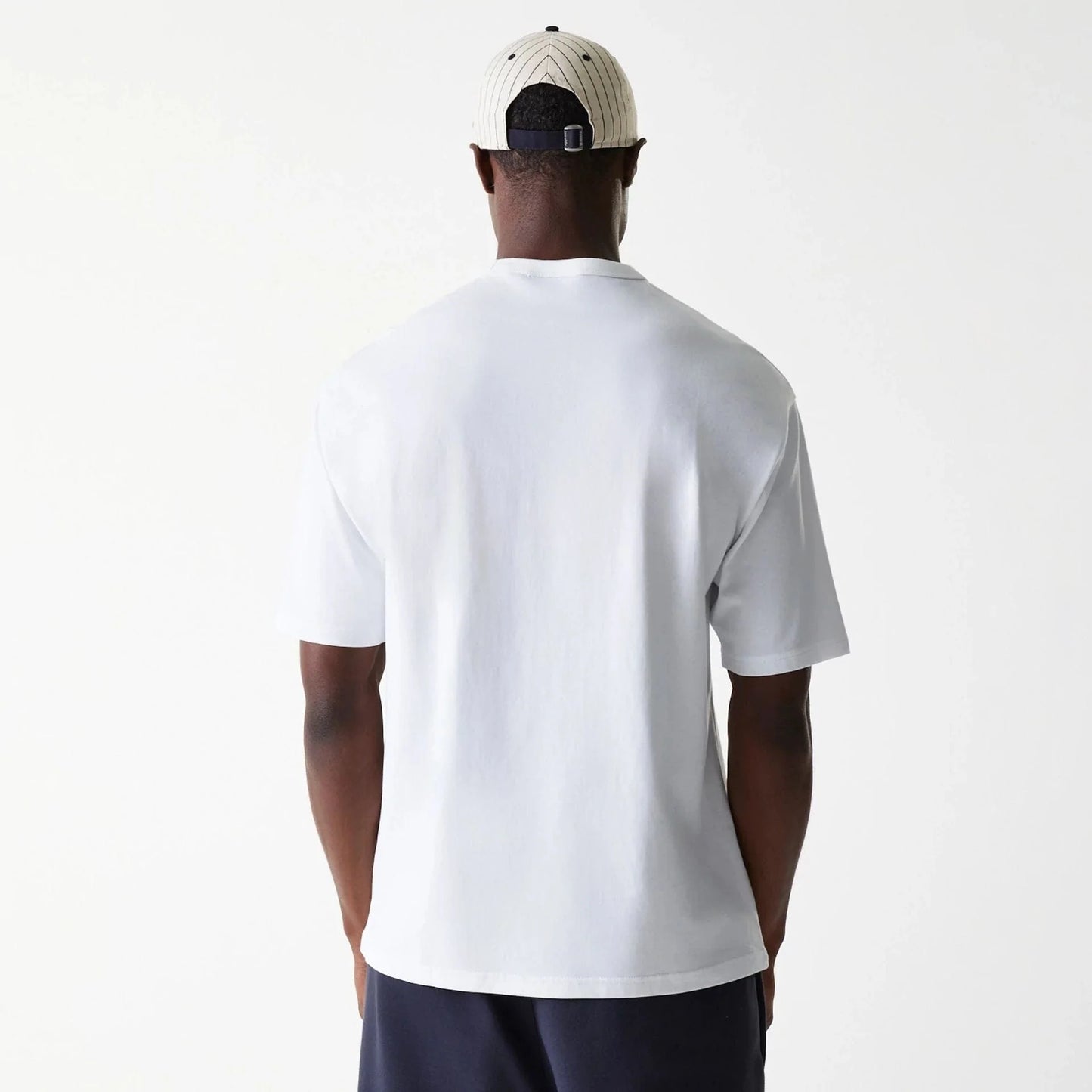 60684327- T-SHIRT NEW ERA