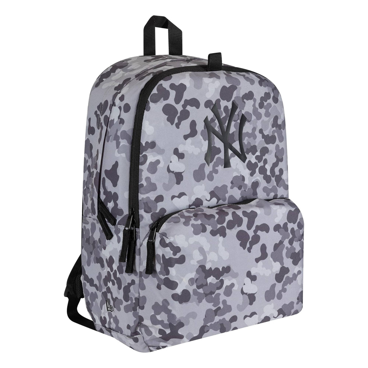 Zaino 909store New York Yankees grigio con stampa mimetica, logo frontale e tasca con zip per uso quotidiano.