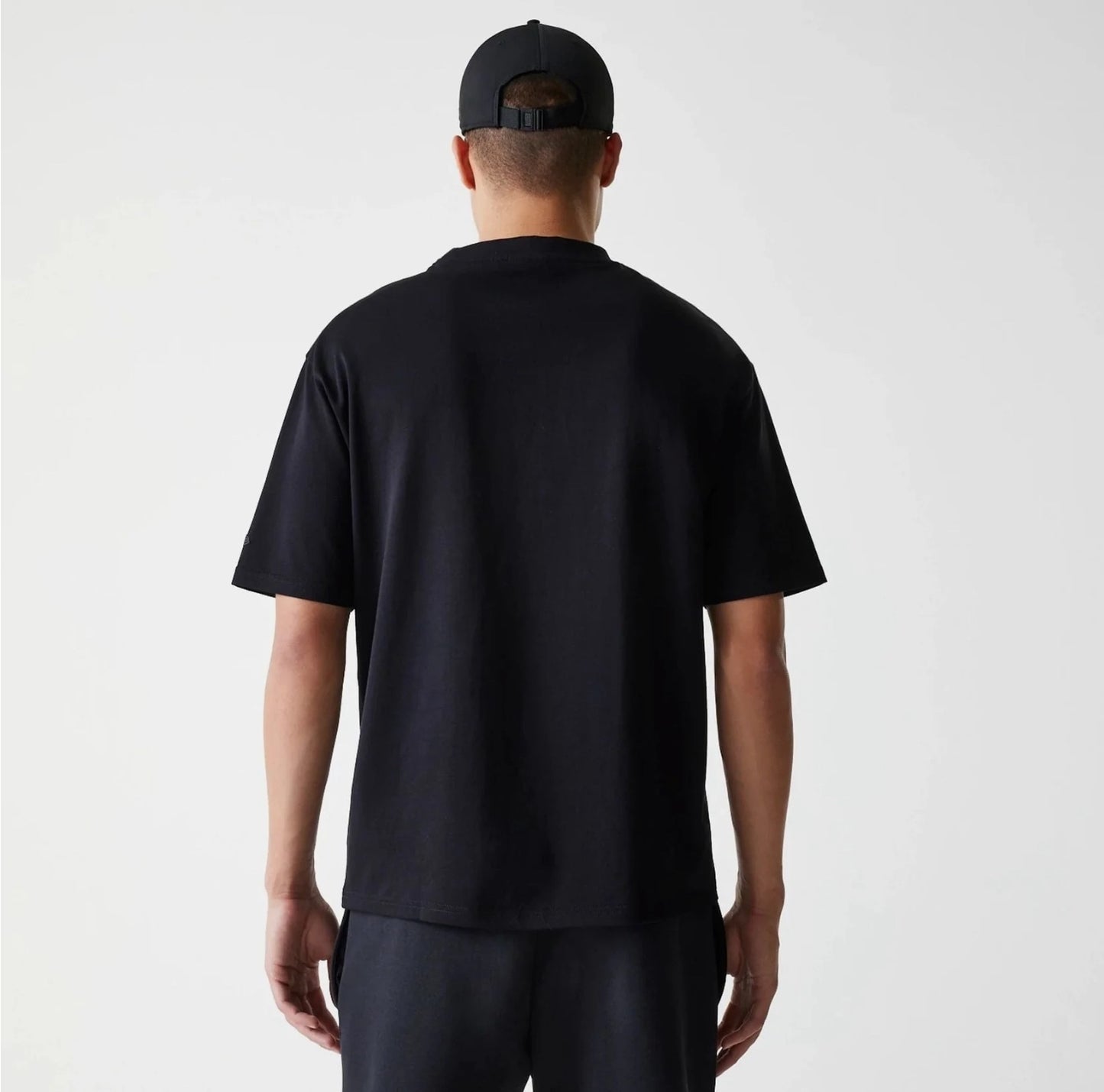 60684515- T-SHIRT NEW ERA