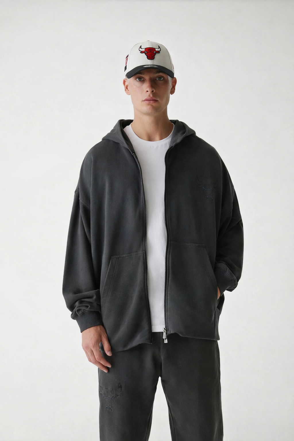 60667858-FELPA NEW ERA