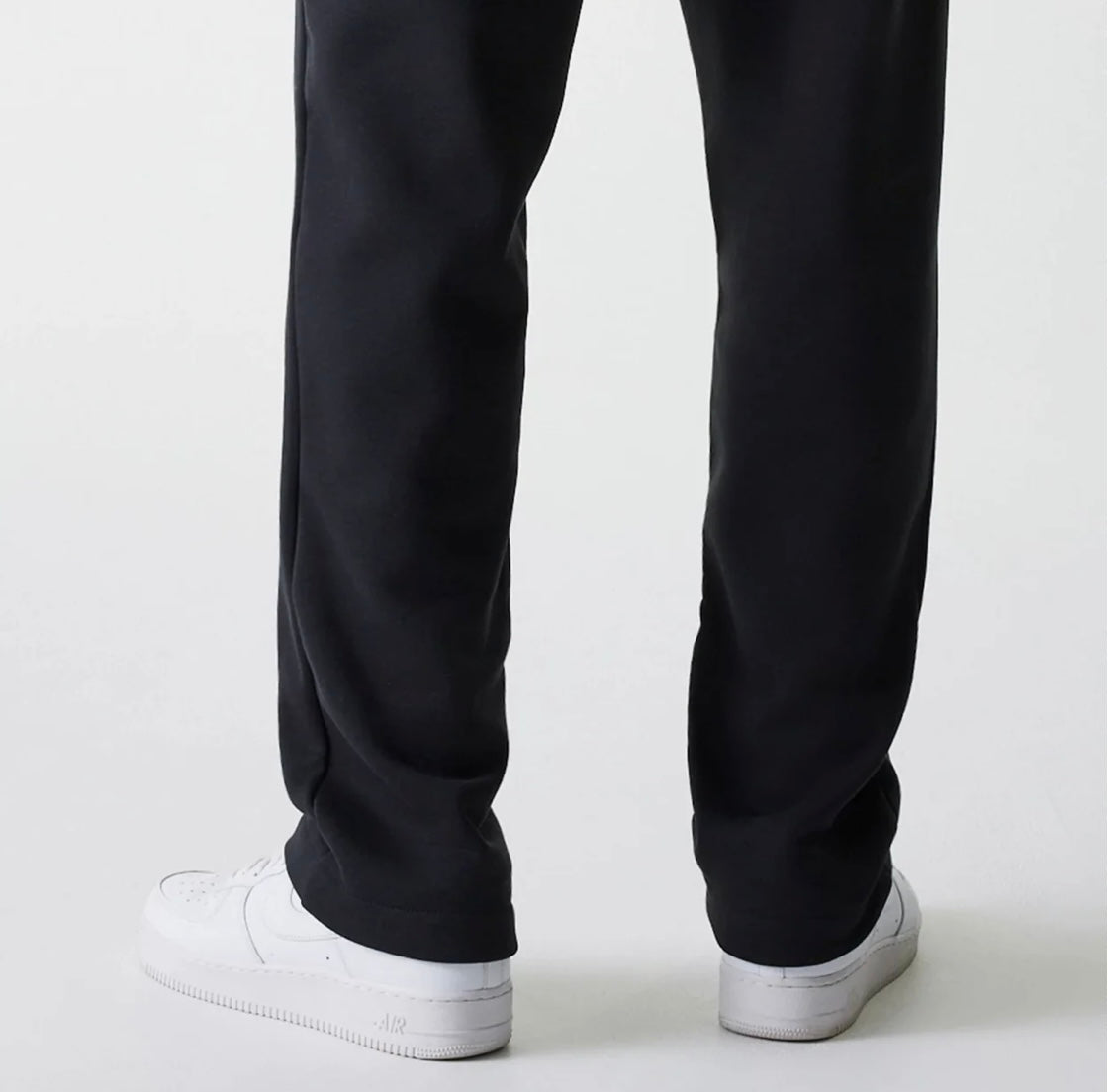60580628- PANTALONE NEW ERA