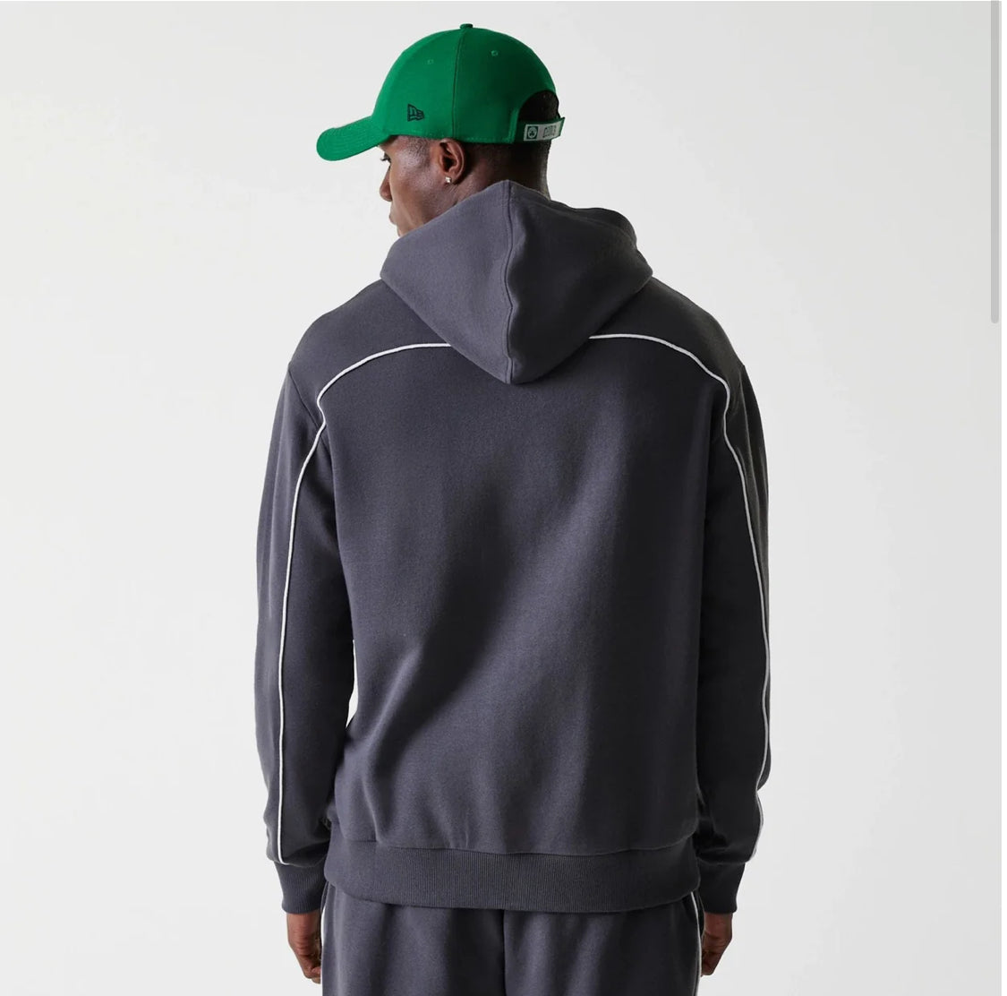 60684298-FELPA NEW ERA