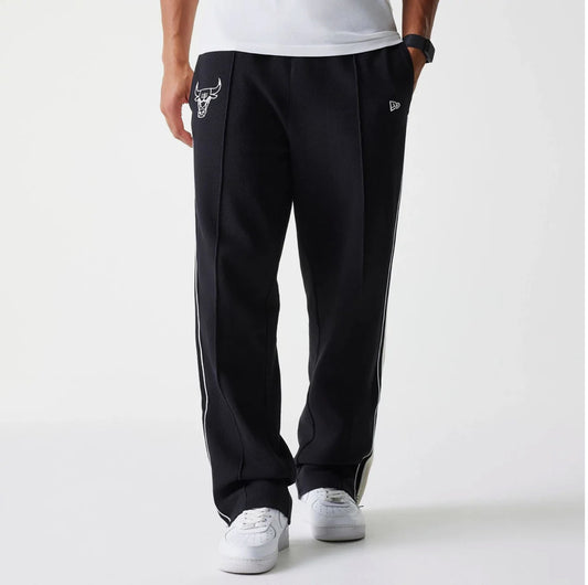 60684337- PANTALONE NEW ERA