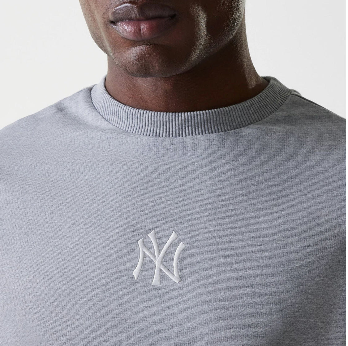 60675774-FELPA NEW ERA