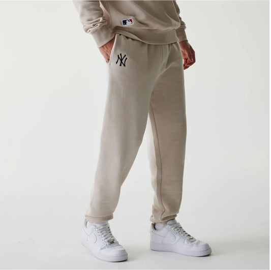 60675779- PANTALONE NEW ERA
