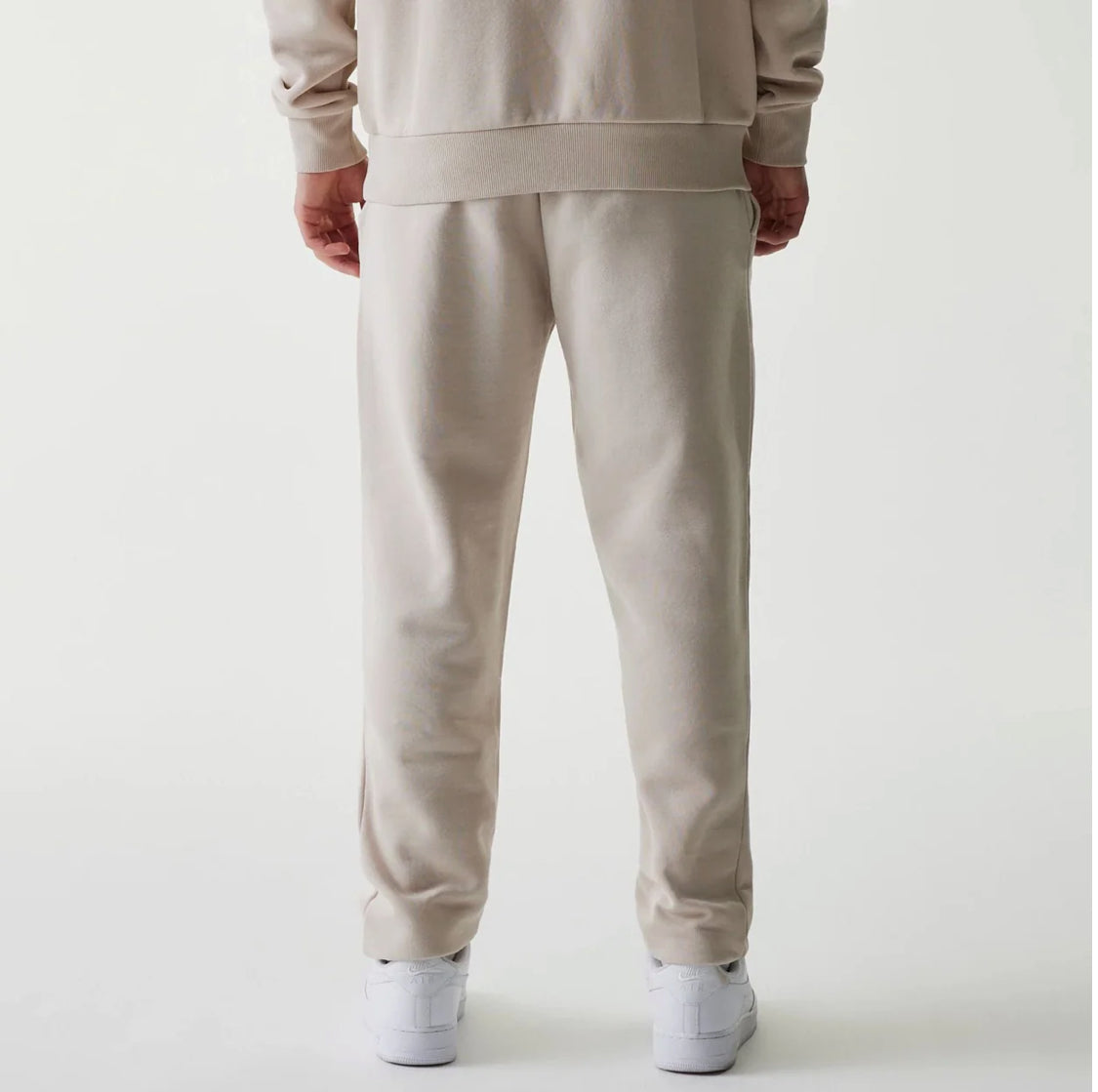60675779- PANTALONE NEW ERA