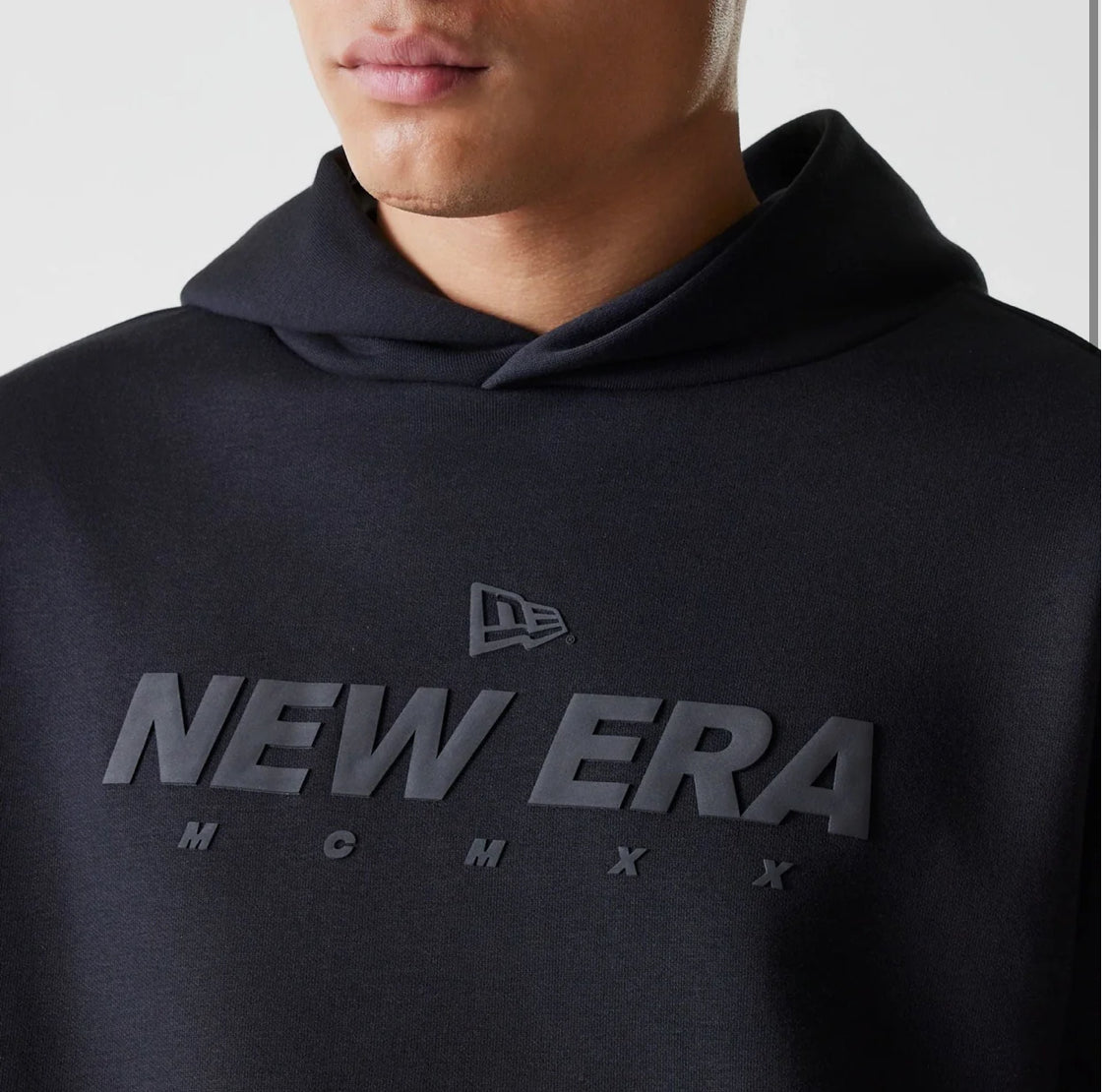 60684510-FELPA NEW ERA